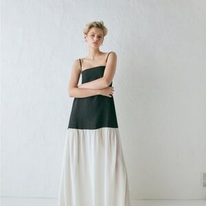 Elegant Black and White Maxi Dress